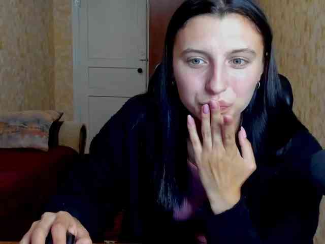 MilaBels webcam