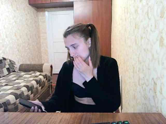 MilaBels webcam
