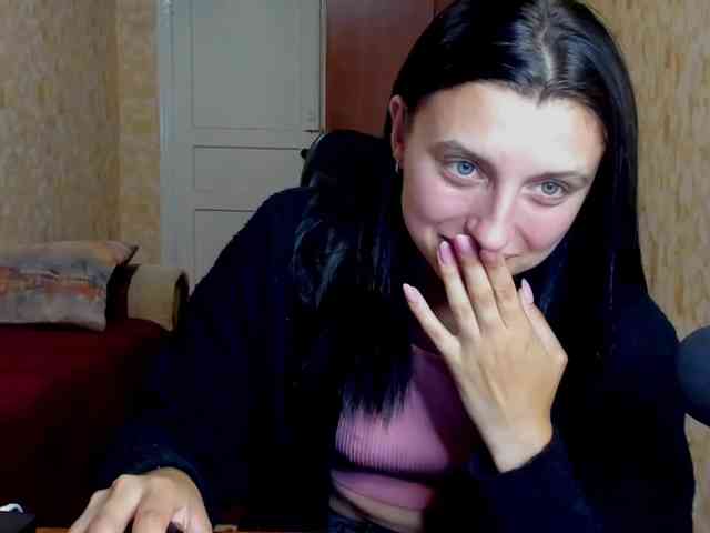 MilaBels webcam