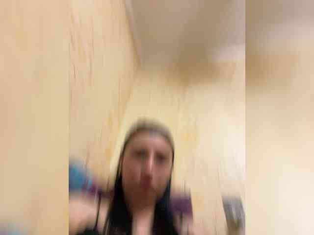 MilaBels webcam
