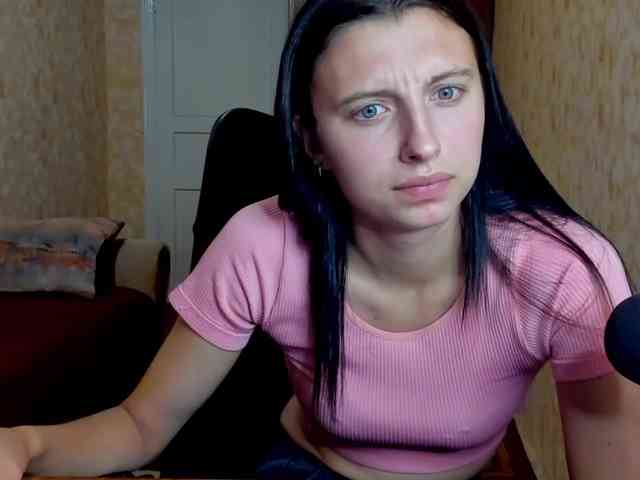 MilaBels webcam