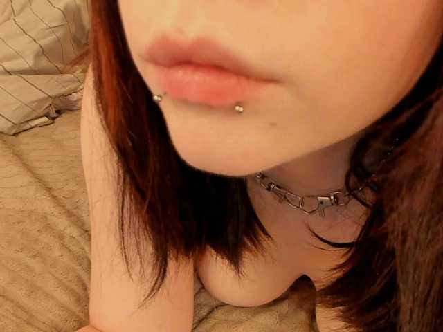 PaleVibe's BongaCams show and profile