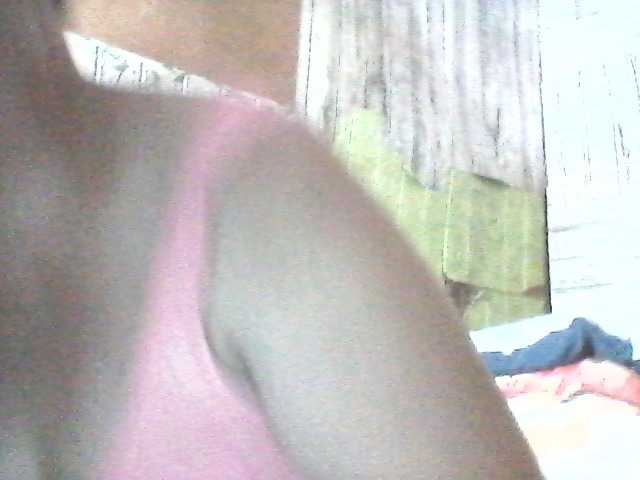 sweetthoney09, en vivo ahora en BongaCams