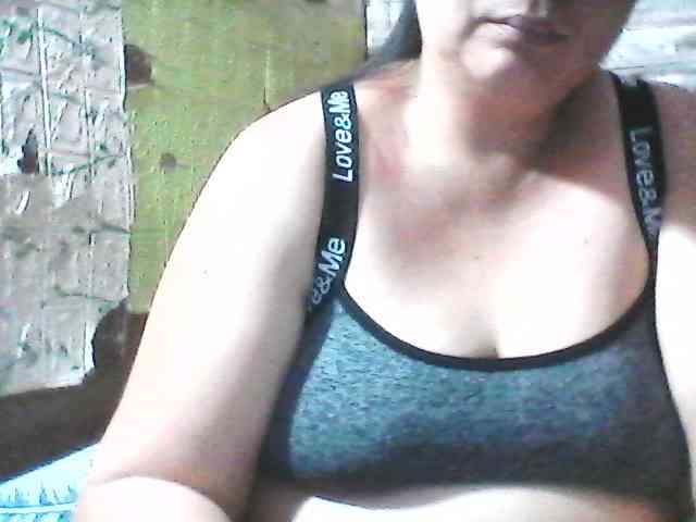 sweetthoney09 webcam