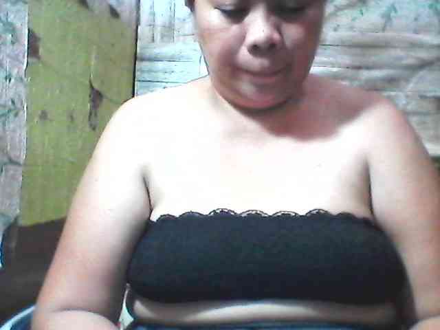 sweetthoney09 webcam
