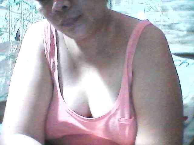 sweetthoney09 webcam