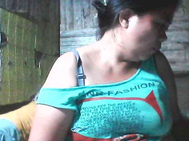 sweetthoney09 webcam