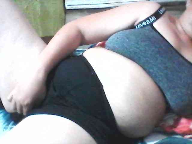 sweetthoney09 webcam