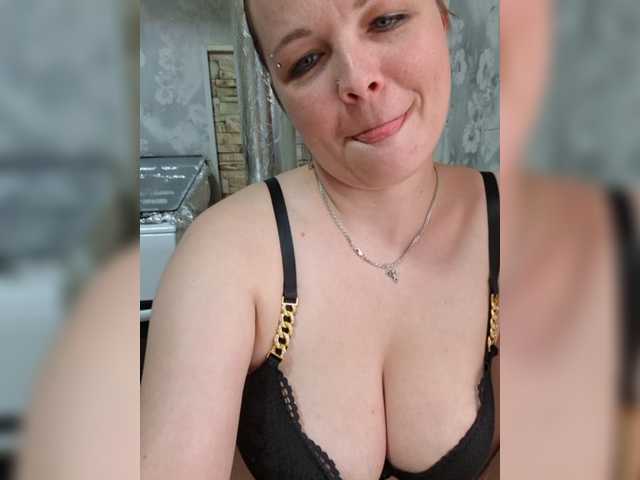 Svetike live cam on BongaCams