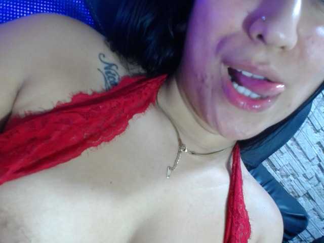paula-ross live cam on BongaCams