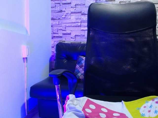 paula-ross's BongaCams show and profile