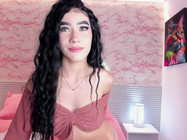 mia-velvet