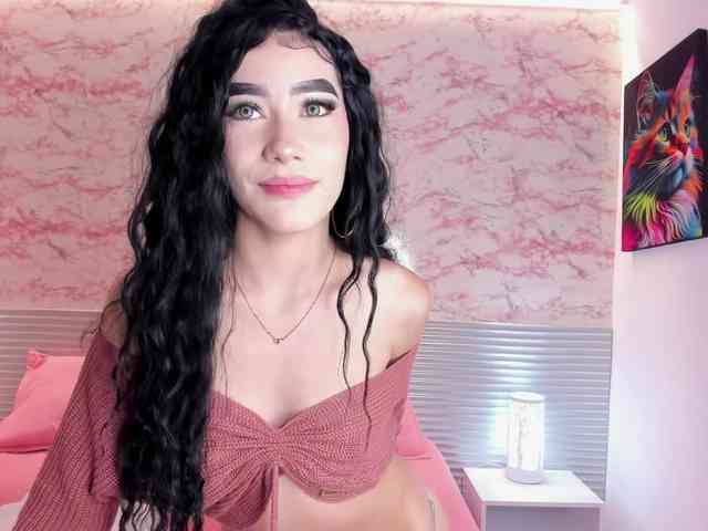 Modella: mia-velvet