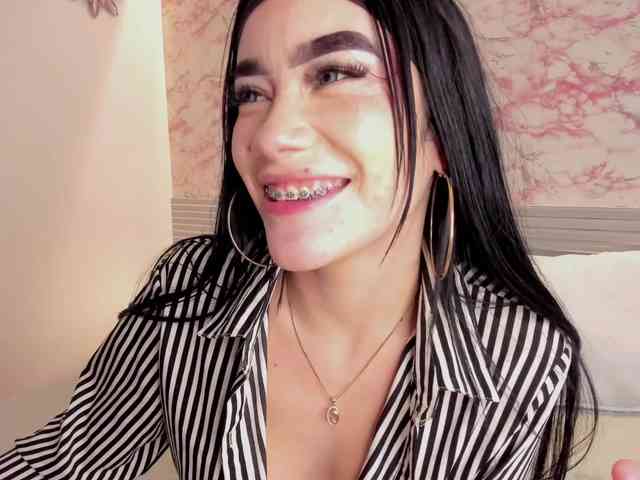 mia-velvet webcam