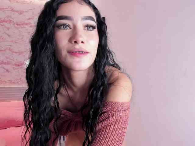 Modella: mia-velvet