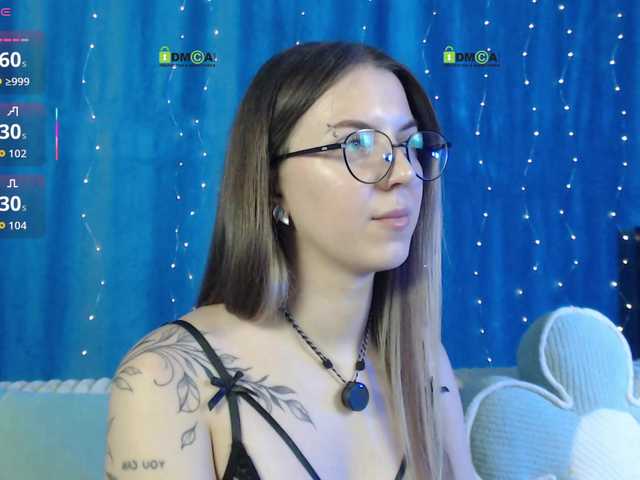 -Moonlyss- live cam on BongaCams
