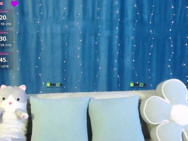 -Moonlyss- live cam on BongaCams