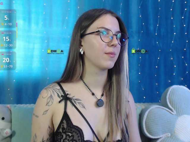 -Moonlyss- live cam on BongaCams