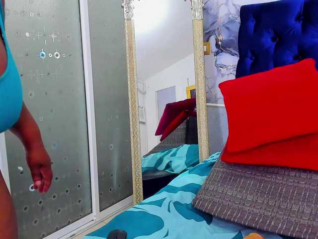 EBONY-SWEEET's BongaCams show and profile