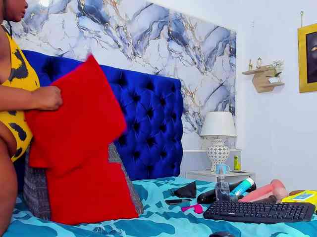 EBONY-SWEEET webcam