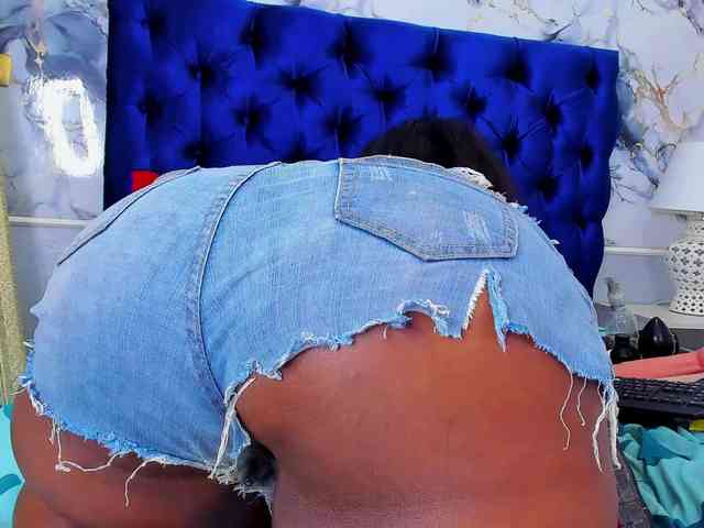EBONY-SWEEET
