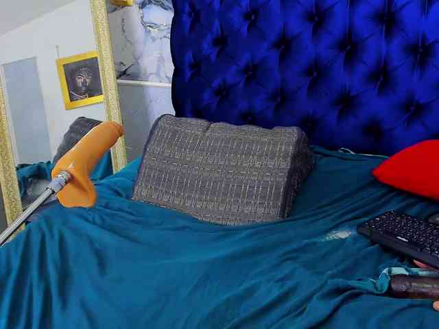 EBONY-SWEEET webcam