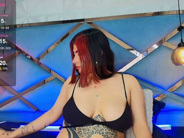 Ariia-Sweett live cam on BongaCams