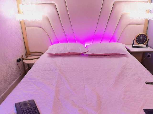 Ariia-Sweett's BongaCams show and profile