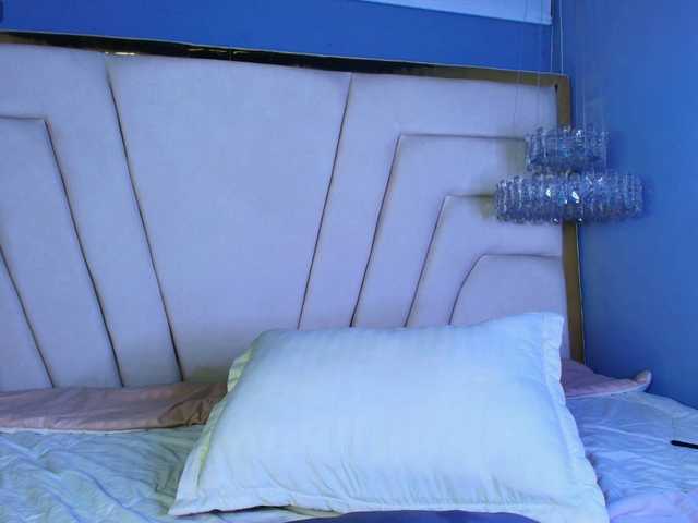 Ariia-Sweett live cam on BongaCams