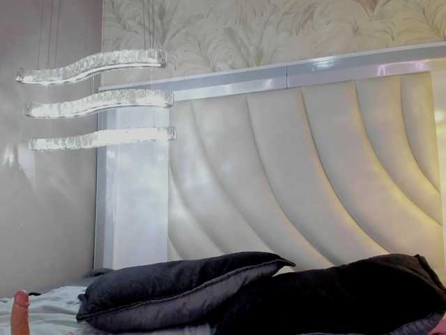 Ariia-Sweett live cam on BongaCams