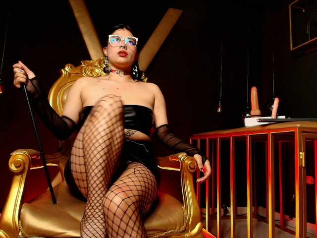 Ariia-Sweett's BongaCams show and profile