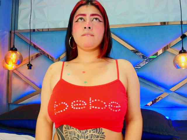 Ariia-Sweett webcam