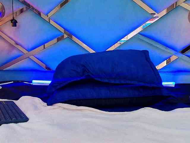 Ariia-Sweett webcam