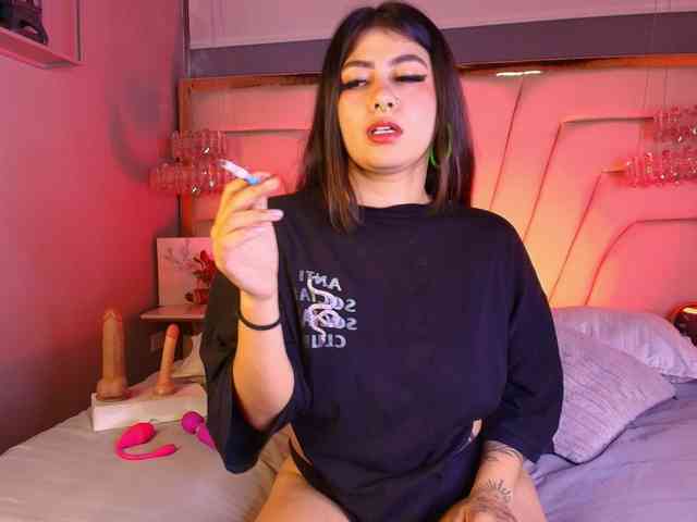Ariia-Sweett webcam