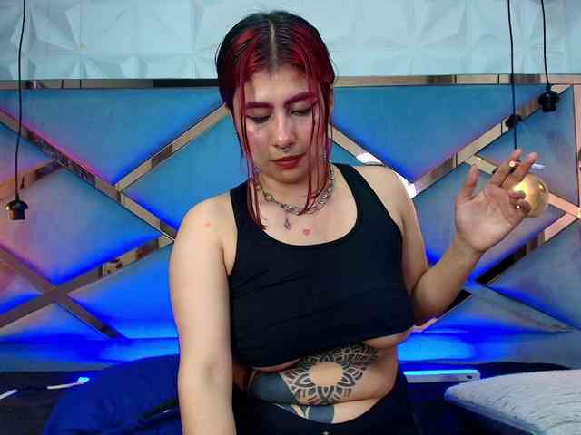 Ariia-Sweett webcam