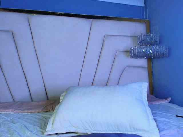 Ariia-Sweett webcam
