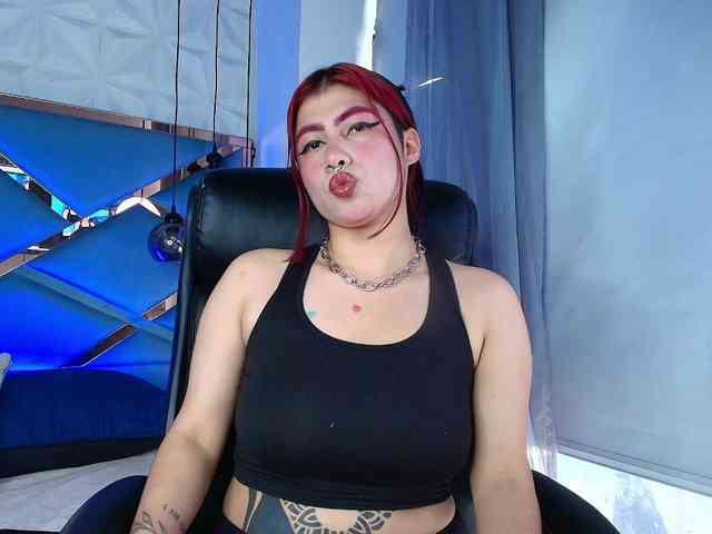 Ariia-Sweett webcam
