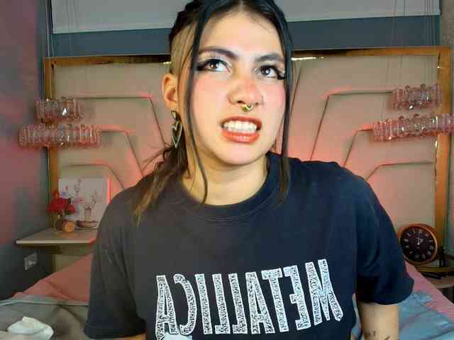 Ariia-Sweett webcam