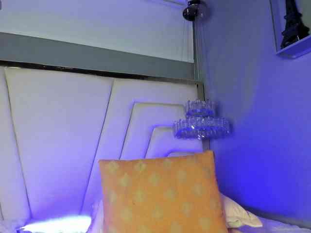 Ariia-Sweett webcam