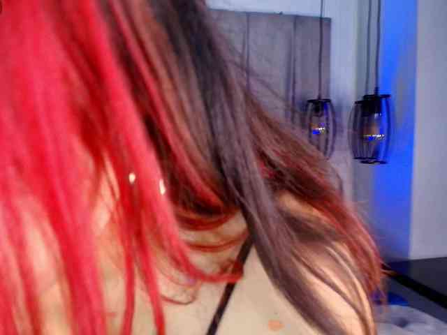 Ariia-Sweett Ariia-Sweett