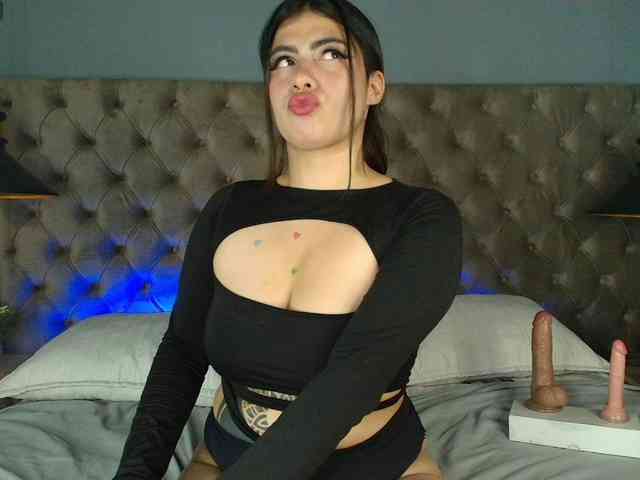 Ariia-Sweett webcam