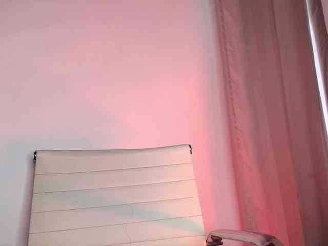 Ariia-Sweett webcam