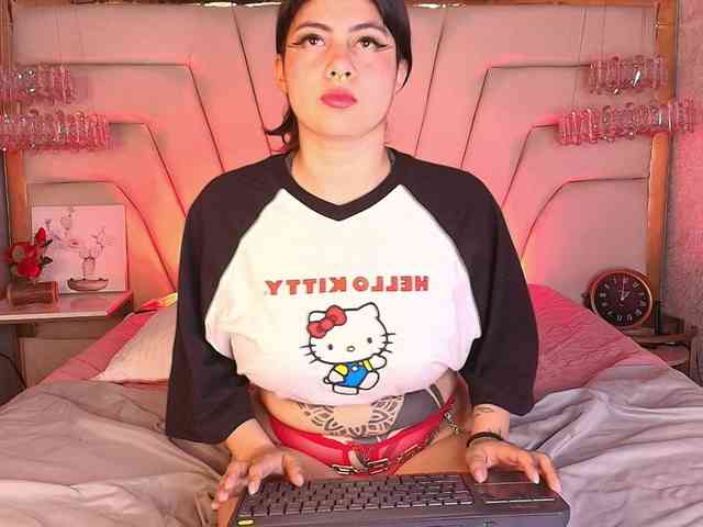 Ariia-Sweett webcam