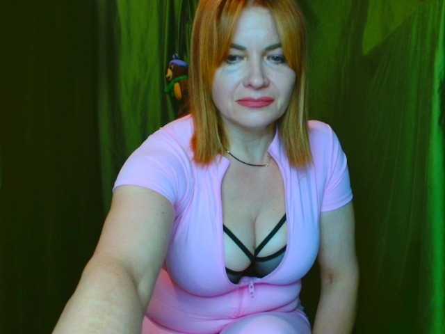 Milana9732 live cam on BongaCams