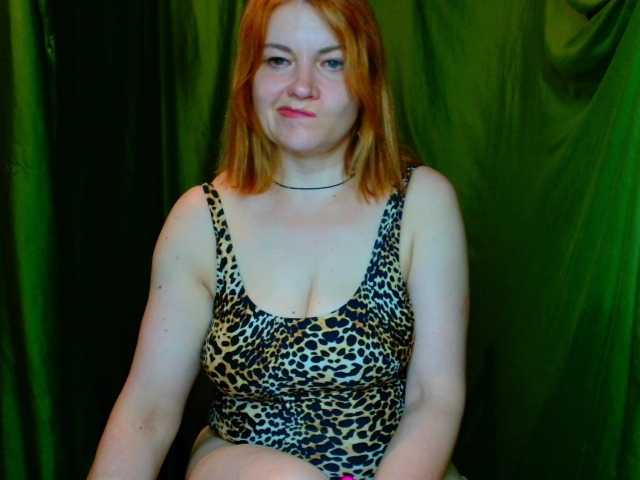 Milana9732 live cam on BongaCams