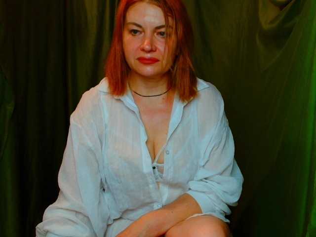 Milana9732 live cam on BongaCams