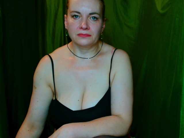 Milana9732 live cam on BongaCams