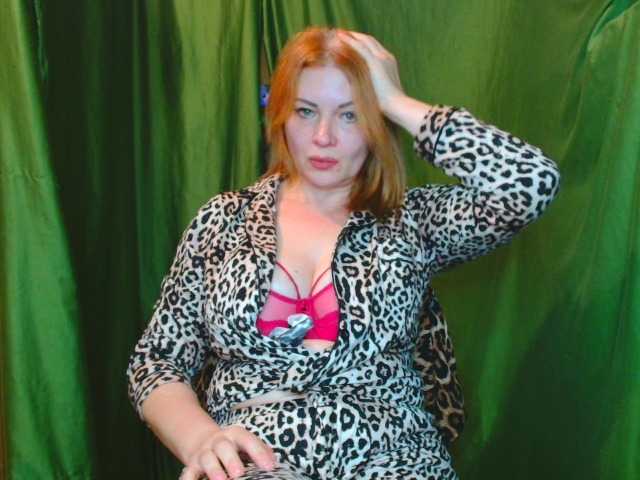 Milana9732 live cam on BongaCams