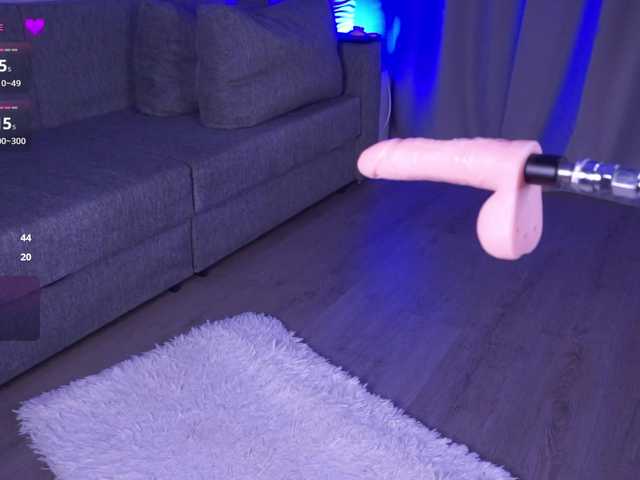 MentallyMonika live cam on BongaCams