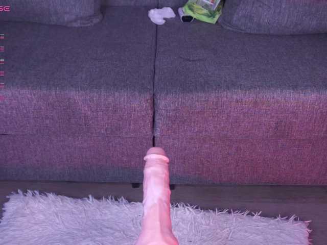 MentallyMonika live webcam show